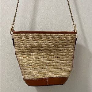 Worn once Stella and Dot bucket purse with gold chain